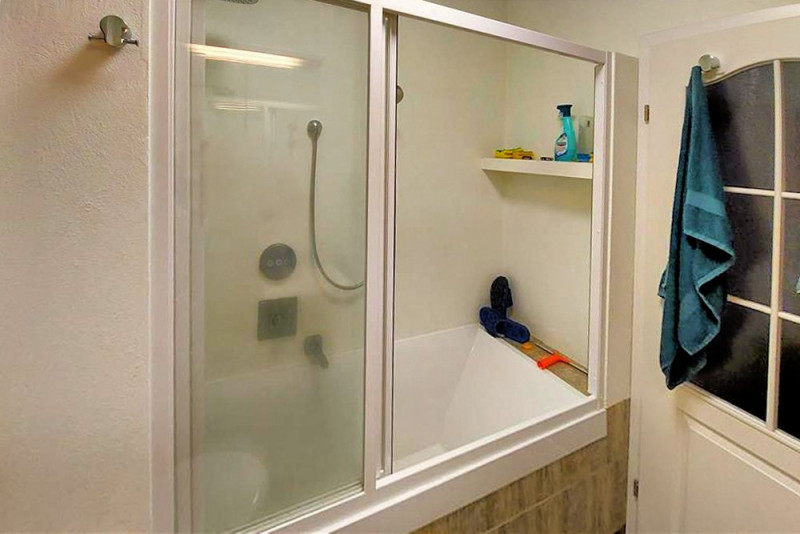 Apartament cu 2 camere, decomandate, 51 mp, in zona Vivo (Polus Center), BMW.