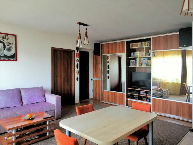 Apartament cu 2 camere, semidecomandate, 48 mp, Eroilor, in proximitatea Penny