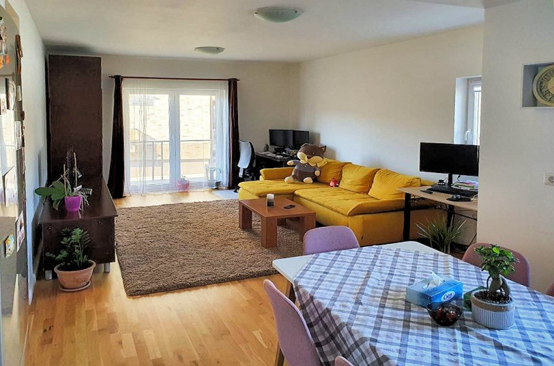 Apartament cu 2 camere, decomandate, 55 mp, strada Terra, zona Terra Gardens.