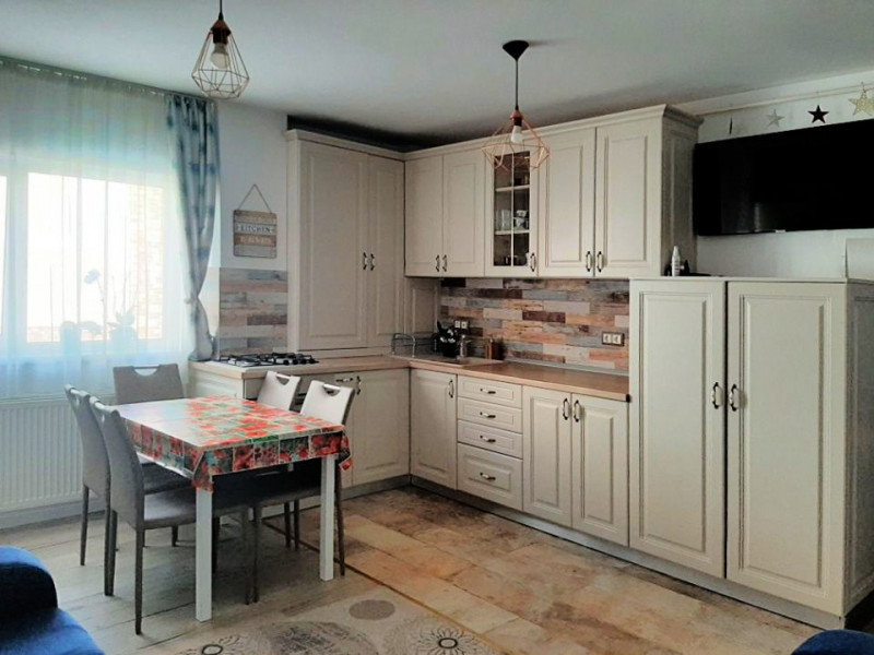 Apartament cu 3 camere, decomandate, 57 mp, Borhanci