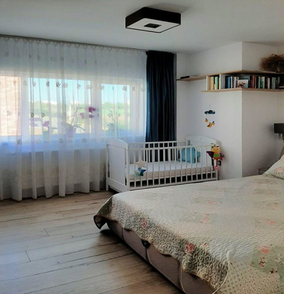 Apartament cu 3 camere, decomandate, 57 mp, Borhanci