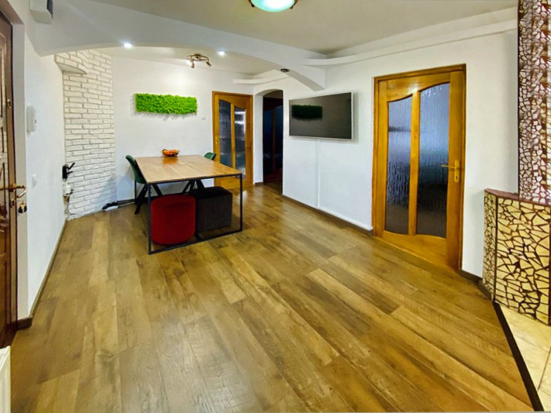 Apartament cu 4 camere, 69 mp, strada Nirajului, Marasti.