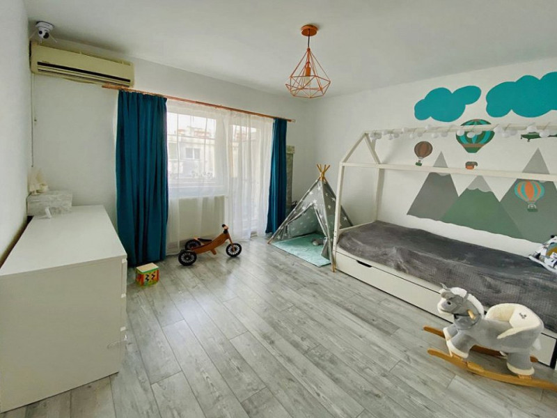 Apartament cu 4 camere, 69 mp, strada Nirajului, Marasti.