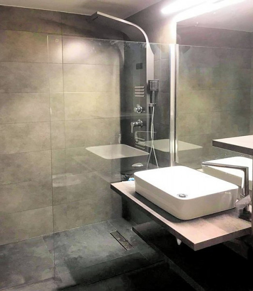 Apartament cu 4 camere, 69 mp, strada Nirajului, Marasti.