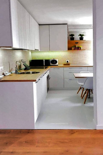 Apartament cu 4 camere, 70 mp, strada Oasului, Iris.