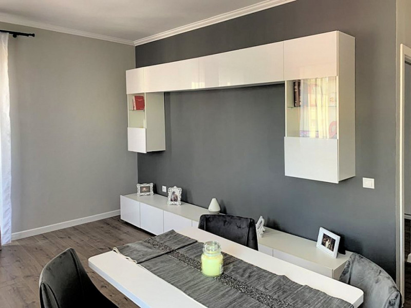 Apartament cu 3 camere, 58 mp, strada Avram Iancu, Vivo.