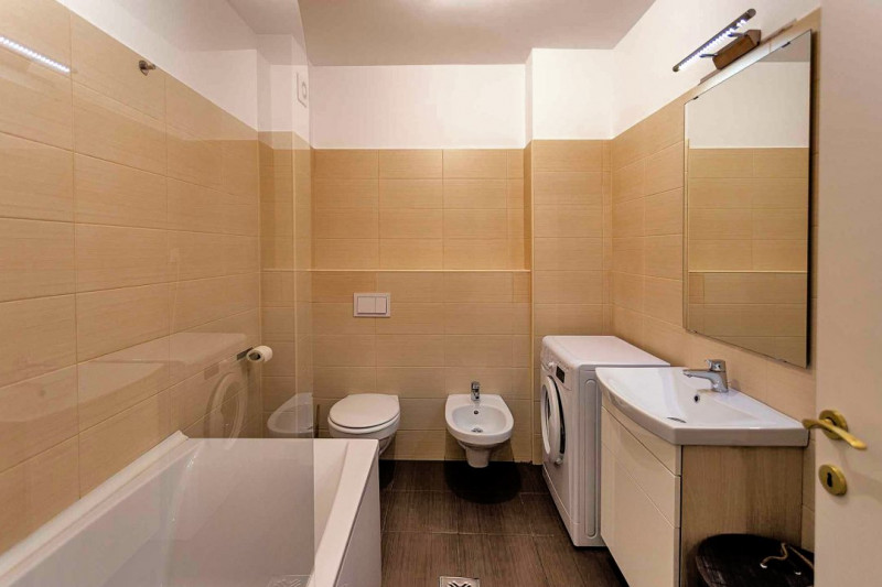 Apartament cu 2 camere, 59 mp, strada Avram Iancu, Vivo.