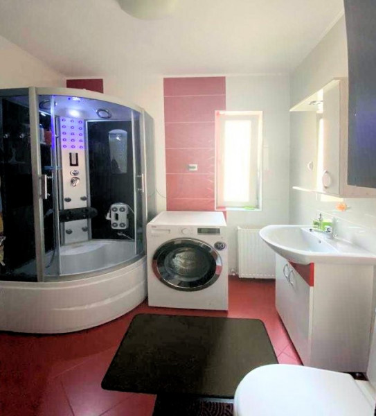 Apartament cu 3 camere, 77 mp, strada Sesul de Sus, Floresti.