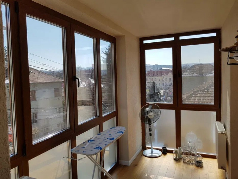 Apartament 3 camere, decomandat, LUX, in zona strazii C.A.Rosetii