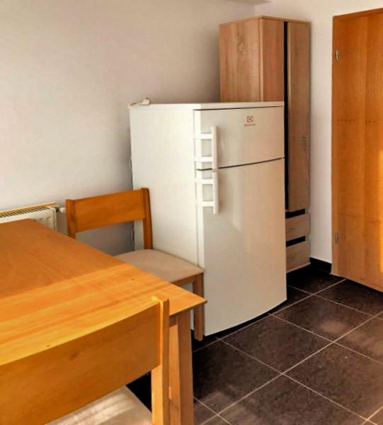 APARTAMENT CU 2 CAMERE, 47 MP., LA CHEIE
