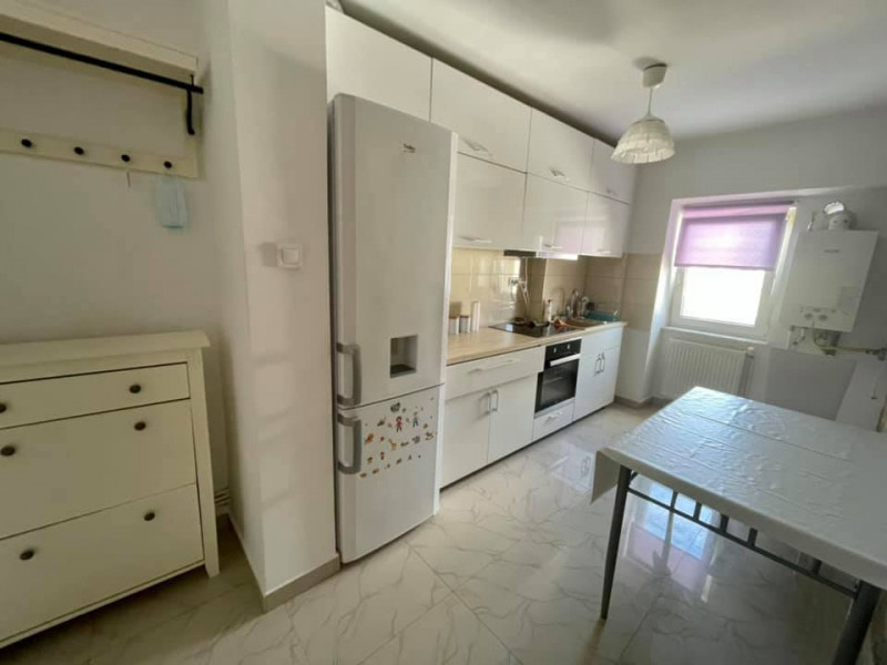 PRIMA INCHIRIERE, 2 CAMERE DECOMANDATE, ZONA IZLAZULUI