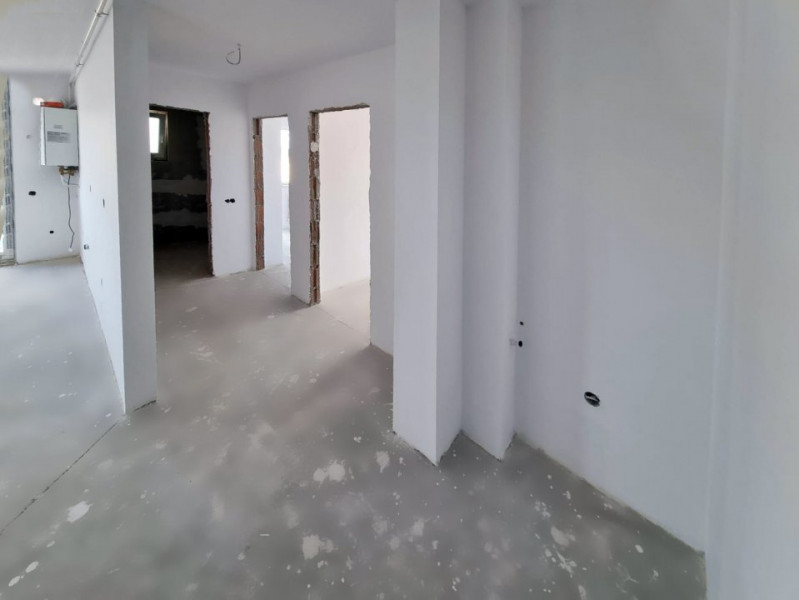 Apartament cu 3 camere, 65 mp, Strada Fagului, zona Floresti.
