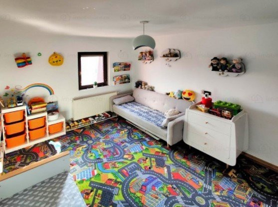Apartament cu 3 camere, decomandate, 78 mp, Baciu, strada Ciocarliei
