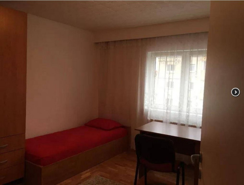 Apartament 4 camere decom. FINISAT, zona strazii LOUIS PASTEUR, cart. ZORILIR