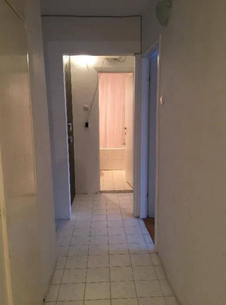 Apartament 4 camere decom. FINISAT, zona strazii LOUIS PASTEUR, cart. ZORILIR