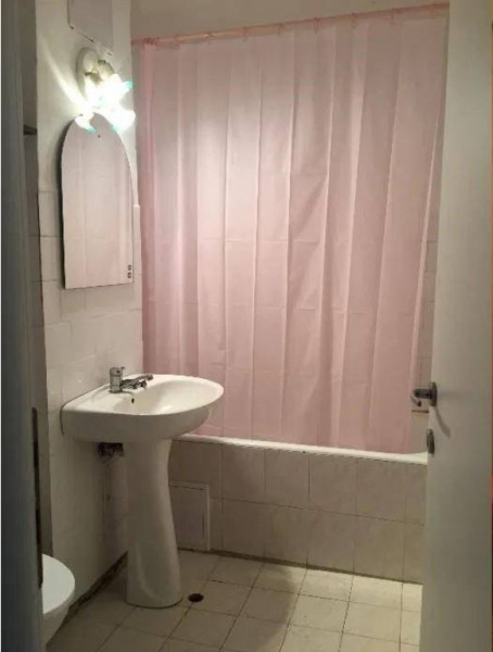 Apartament 4 camere decom. FINISAT, zona strazii LOUIS PASTEUR, cart. ZORILIR