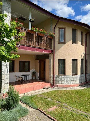Hala cu pod rulant 616 mp+casa 240 mp, teren 2480 mp,  Jucu de Mijloc