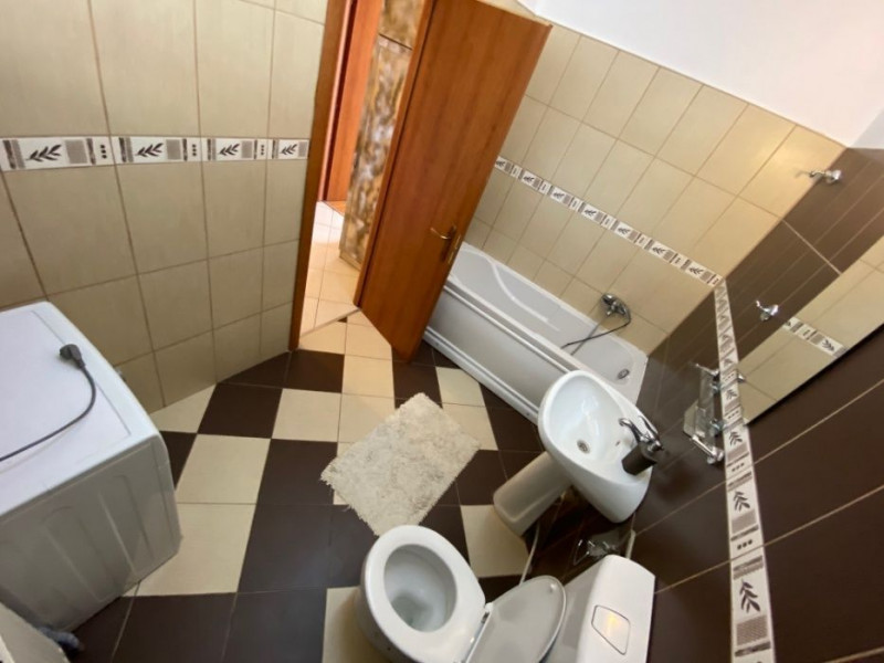 REDUCERE DE PRET! Apartament 1 camera,42 mp,CENTRAL, zona strazii Traian Mosoiu