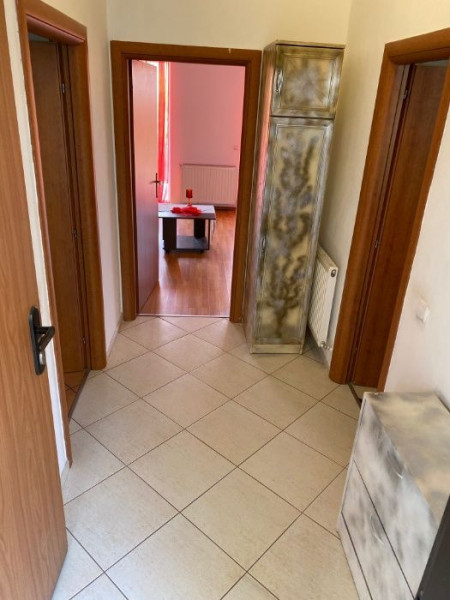 REDUCERE DE PRET! Apartament 1 camera,42 mp,CENTRAL, zona strazii Traian Mosoiu
