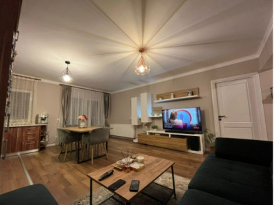 Apartament cu 2 camere, decomandat, 56 mp, Sannicoara