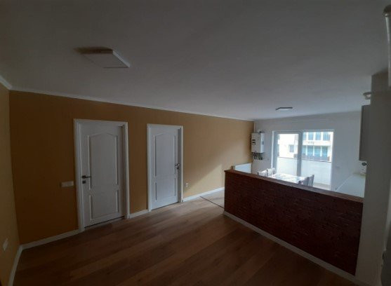 Apartament cu 2 camere finisat, 46 mp, Floresti, strada Porii