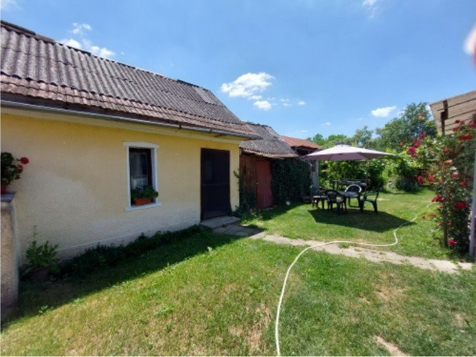 De vanzare casa in loc. Vultureni, 40 mp, teren 1400 mp.