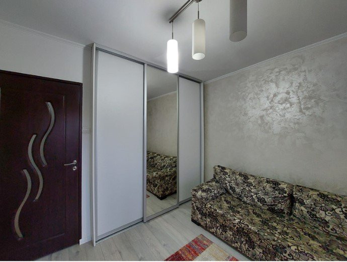 Apartament 2 cam., decom., 45 mp, str. Padin, zona P-ta Flora