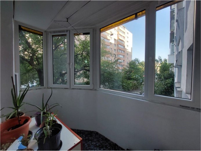 Apartament 2 cam., decom., 45 mp, str. Padin, zona P-ta Flora