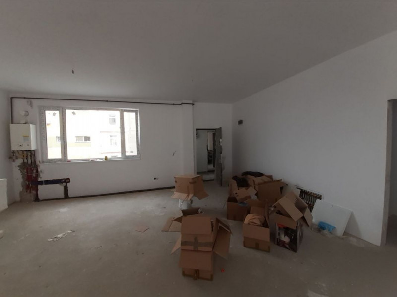 Apartament 2 camere decom, 56 mp, SEMIFINISAT, zona FARMEC