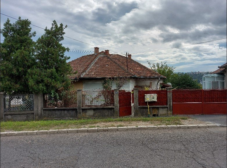 Casa individuala 90 mp, teren 680 mp, str.Partizanilor, Dambul Rotund