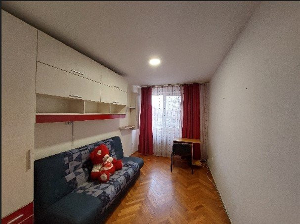 Apartament cu 3 camere, decomandate, 60 mp,  Aleea Baita, Gheorgheni