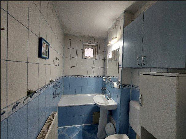 Apartament cu 3 camere, decomandate, 60 mp,  Aleea Baita, Gheorgheni