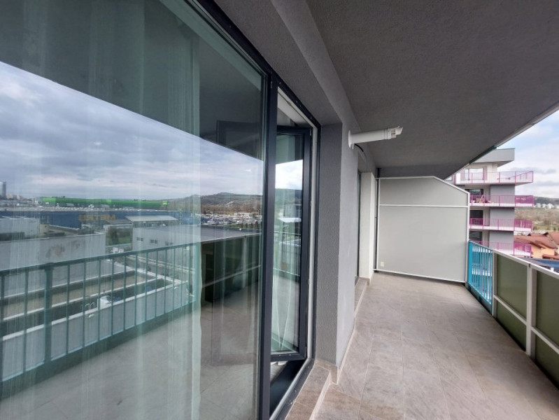  De inchiriat  apart. 2 camere, LUX,  parcare subterana, zona VIVO!