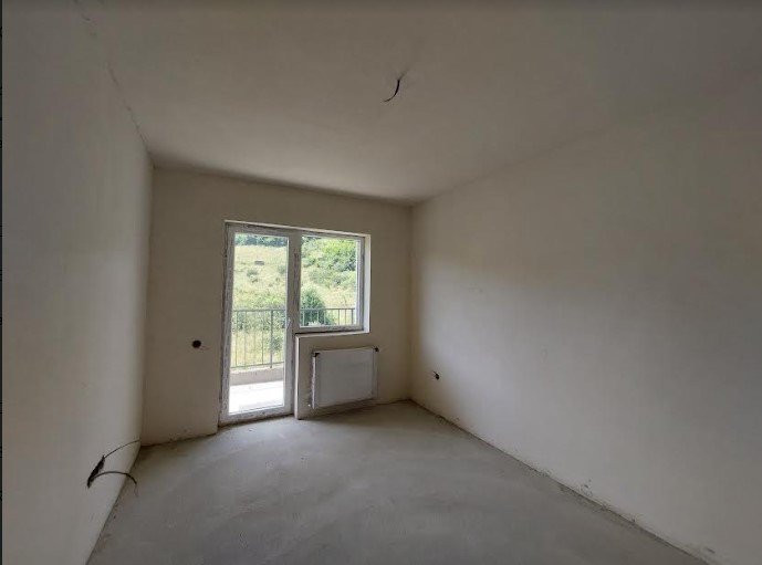 De vanzare apartament.2 cam 50 mp, str.Sesul de Sus, Floresti !