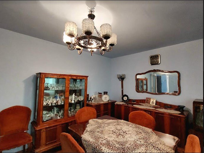 Apart. 4 cam., decom., 77 mp, 1687 euro/mp, Manastur