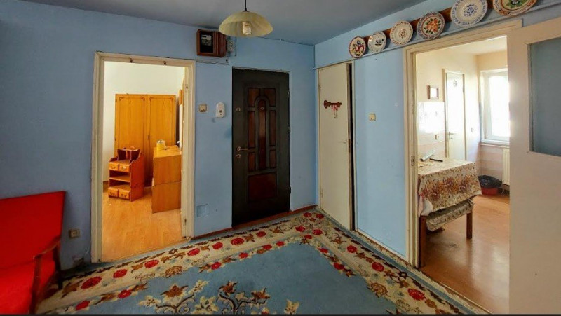 Apart. 4 cam., decom., 77 mp, 1687 euro/mp, Manastur