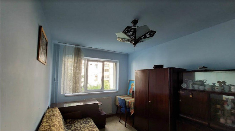 Apart. 4 cam., decom., 77 mp, 1687 euro/mp, Manastur