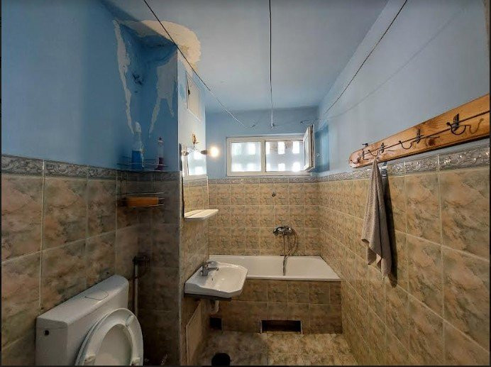 Apart. 4 cam., decom., 77 mp, 1687 euro/mp, Manastur