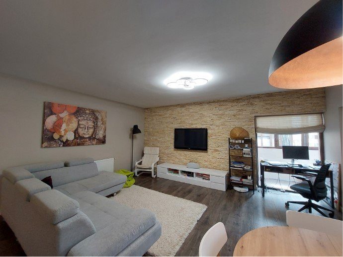 Apartament cu 3 camere, decom., 82 mp, 2 parcari, gradina 60 mp,  Eugen Ionesco