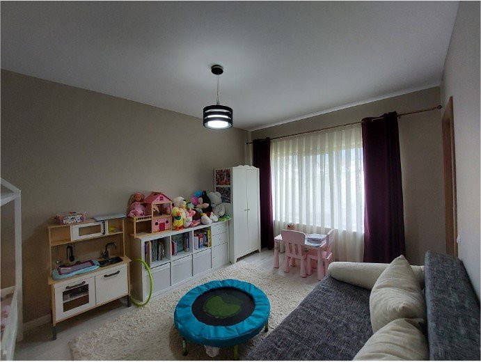 Apartament cu 3 camere, decom., 82 mp, 2 parcari, gradina 60 mp,  Eugen Ionesco