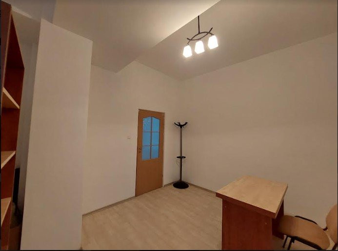 Spatiu pentru birou mobilat si utilat 100 mp, zona spitalului Clujana