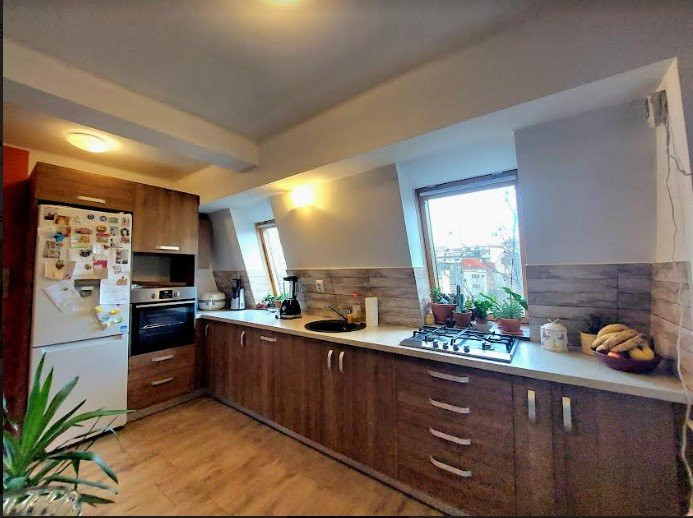 Apartament 3 cam., semidecom., 80 mp+parcare, str. Mozzart, Buna Ziua