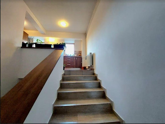 Apartament 3 cam., semidecom., 80 mp+parcare, str. Mozzart, Buna Ziua