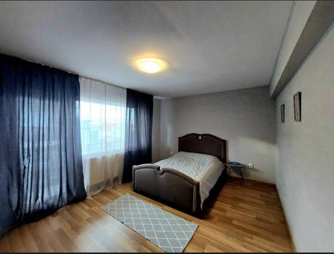 Apartament 3 cam., semidecom., 80 mp+parcare, str. Mozzart, Buna Ziua