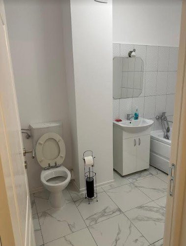 Apartament cu 2 camere, decomandate, 58 mp, str. Teilor, Floresti
