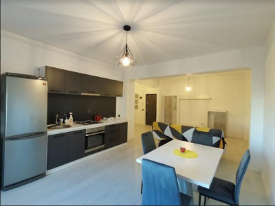 Apartament cu 2 camere, decomandate, 58 mp, str. Teilor, Floresti