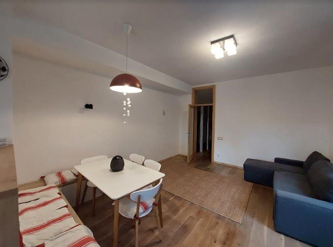 Apart. 3 cam., semidecom., 90 mp,Calea Motilor, zona Primaria Cluj