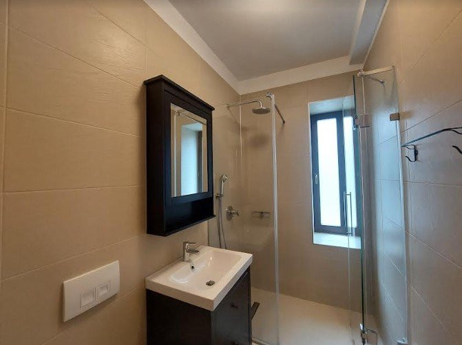 Apart. 3 cam., semidecom., 90 mp,Calea Motilor, zona Primaria Cluj
