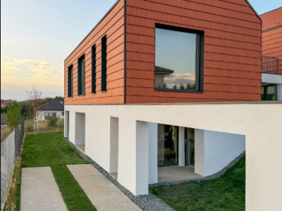 Casă individuală, str. Muntii Mehedinti, Chinteni