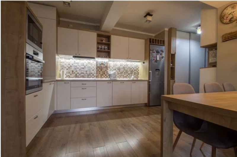Apartament 2 camere semidecomandat, LUX, cart. Borhanci